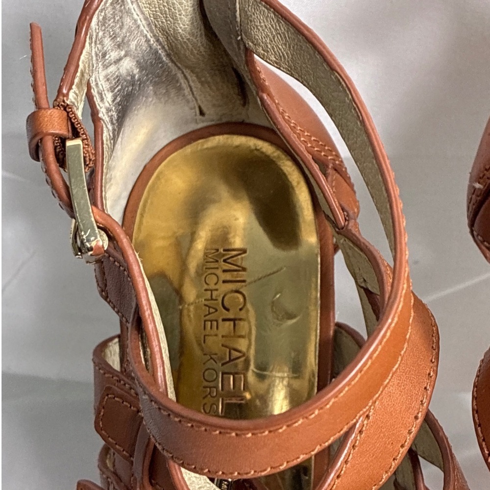 Michael Kors Tan Leather Strappy Gladiator Platform Heels Brown Gold Buckle 9.5M - Picture 4 of 10